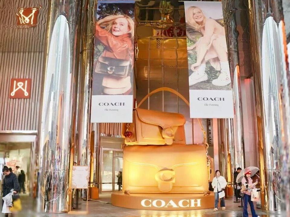 1768555353739049329959_719